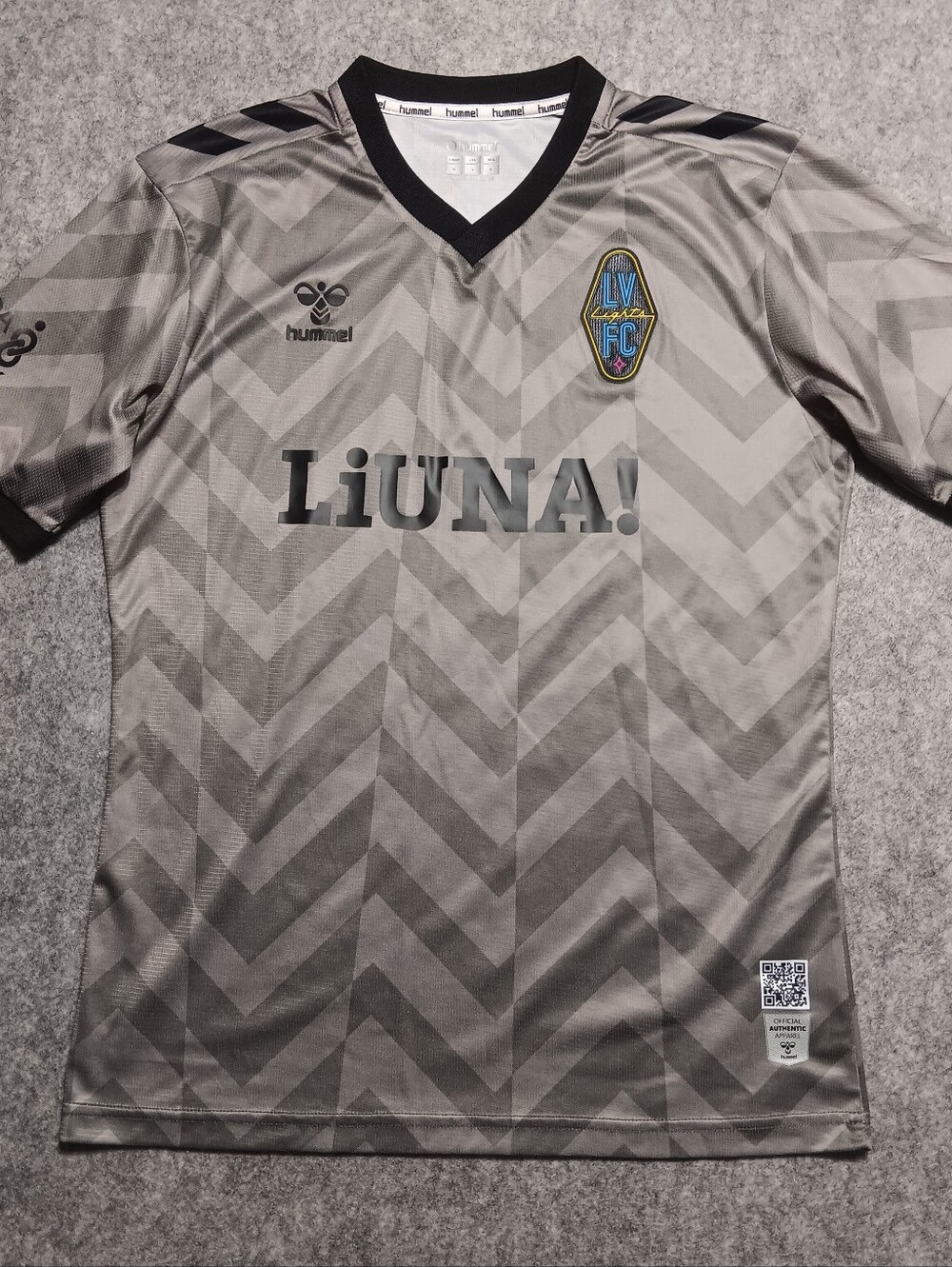 Las Vegas Lights FC Soccer Jersey Adult Size Small Gray Hummel